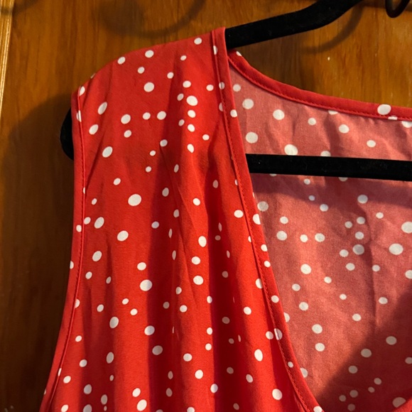 Elegant Red Polka Dot Midi Dress - Picture 5 of 9